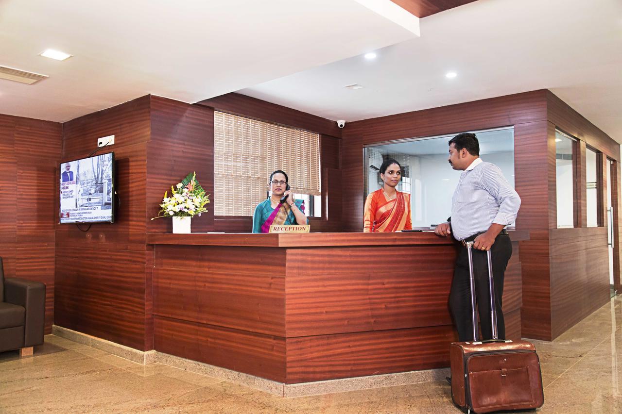 Hotel Rainbow Suites Kannur Exterior foto